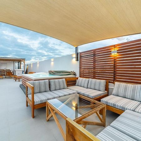 One Bay Residence Unit 15 - Penthouse With Private Roof Top, Jacuzzi And Sea View Grand-Baie Exterior photo