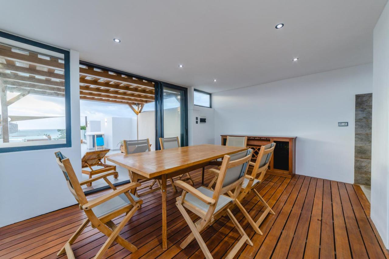 One Bay Residence Unit 15 - Penthouse With Private Roof Top, Jacuzzi And Sea View Grand-Baie Exterior photo